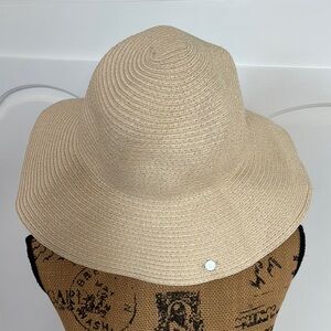 Tan Wide-Brimmed Sun Hat with Floral Accents